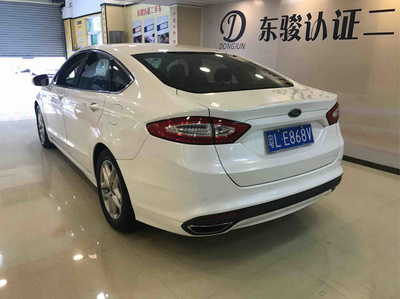 福特蒙迪欧2013款1.5T自动GTDi180时尚型东骏版 经典中型轿车的全面解析