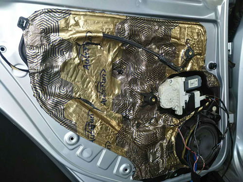 东营东骏汽车音响升级 高尔夫6 Autofun四门隔音体验全解析